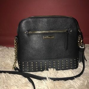 Black cross bag